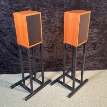 Linn Kan Speakers and Stands