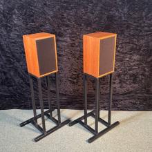 Linn Kan Speakers and Stands