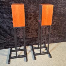 Linn Kan Speakers and Stands