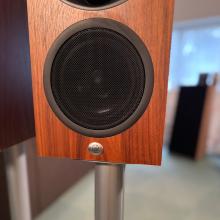Linn Majik 109 Loudspeakers - in Walnut 