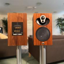 Linn Majik 109 Loudspeakers - in Walnut 