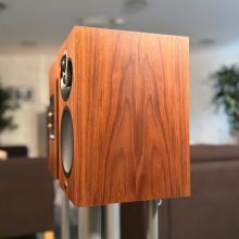 Linn Majik 109 Loudspeakers - in Walnut 