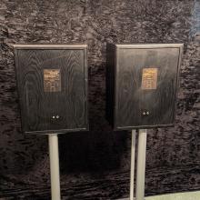 Linn Sara Speakers