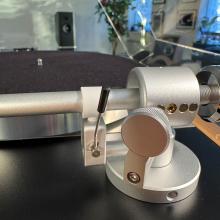 Linn Majik MM LP12 Fluted turntable in oak in the ripcaster showroom 