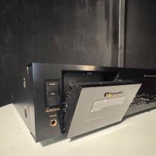 Nakamichi DR-10 Discrete Head Cassette Deck