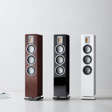 Audiovector QR5 in all three colours.