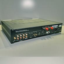 Ex-Demonstration Moon 240i Integrated Amplifier